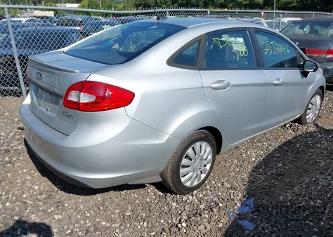 2013 Ford Fiesta Se из США, поврежденный, VIN 3FADP4BJ6DM222870